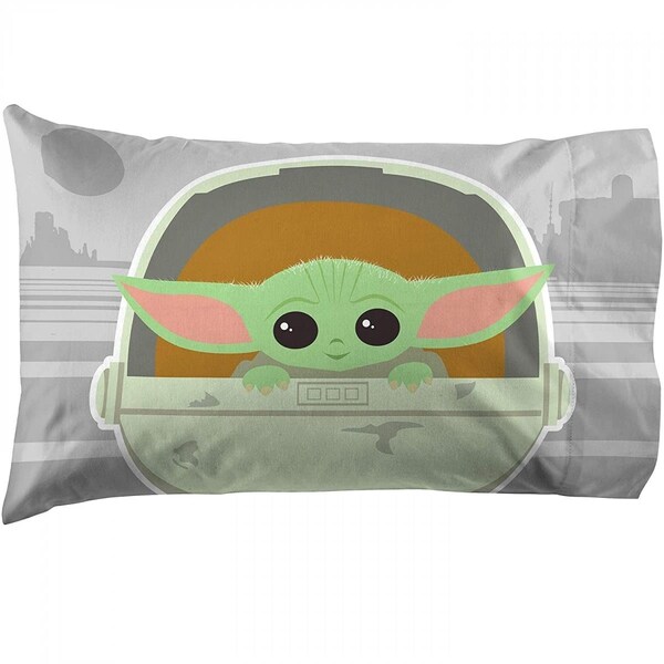 Templeton The Mandalorian the Cutest Bounty Reversible Pillowcase TE2140659 - main